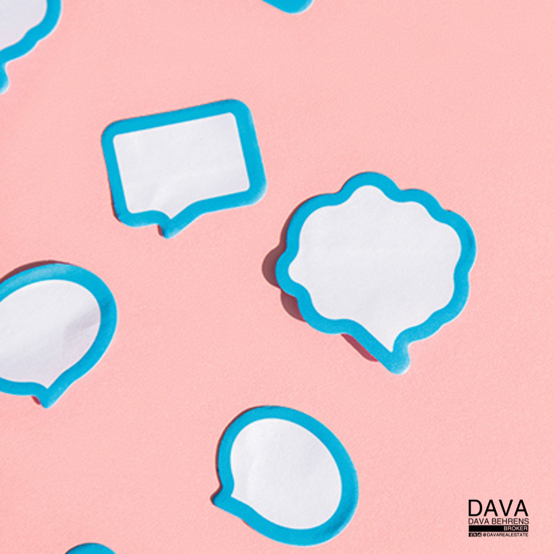 Blue speech bubbles on pink background.